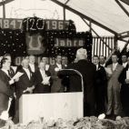 1967  Festakt  im Zelt      120 Jahre.jpg